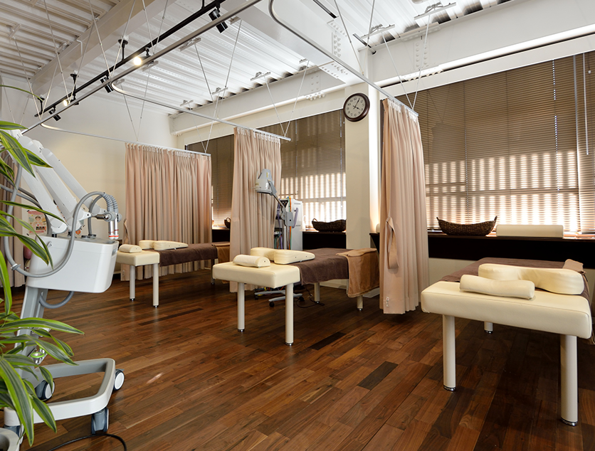 宇和島本院 内観